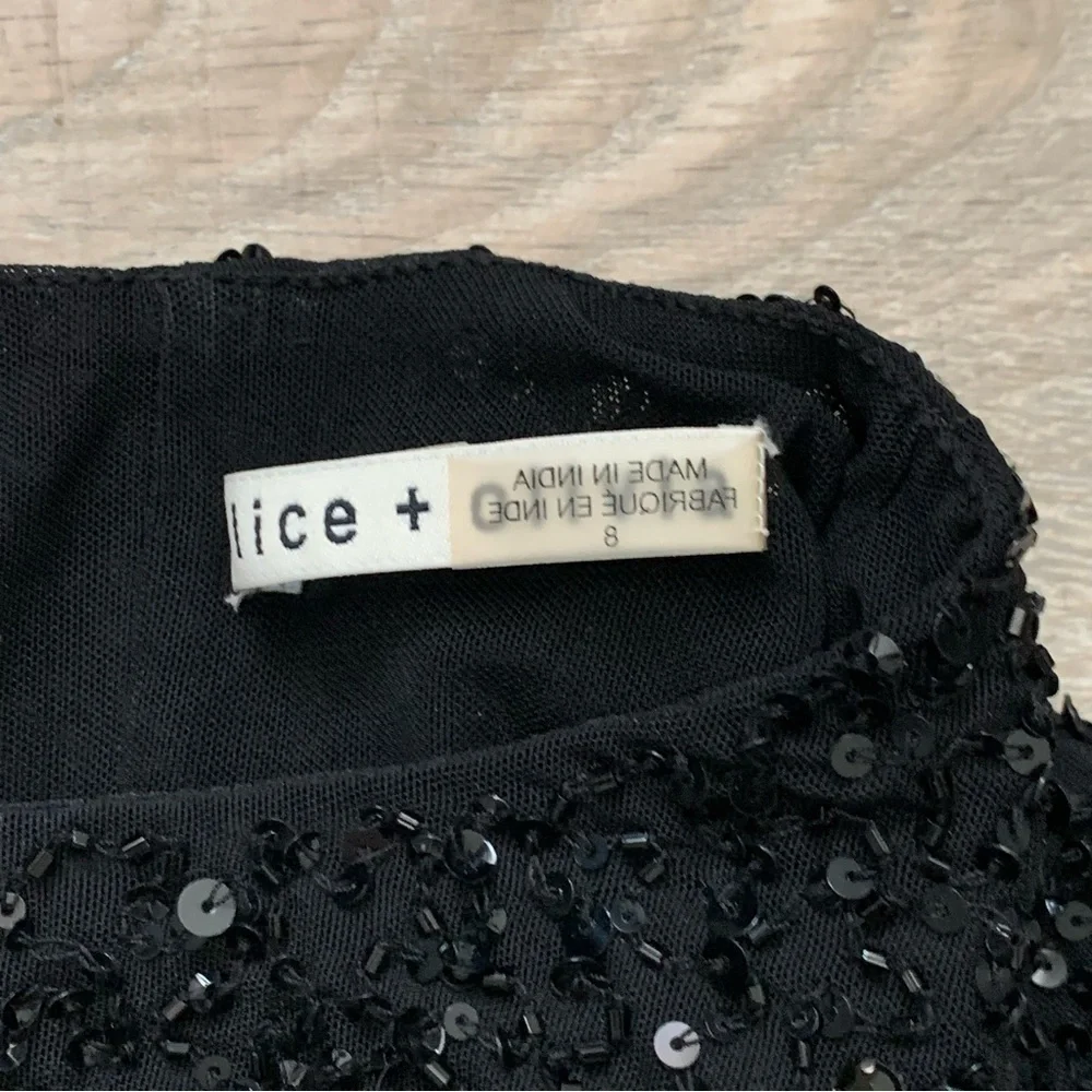 Alice + Olivia Lacey Embellished Bracelet-Sleeve Crop Top Black Size 8 - Picture 10 of 16